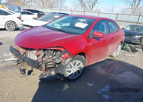 2018 Toyota Corolla Le из США, поврежденный, VIN 5YFBURHE0JP767517